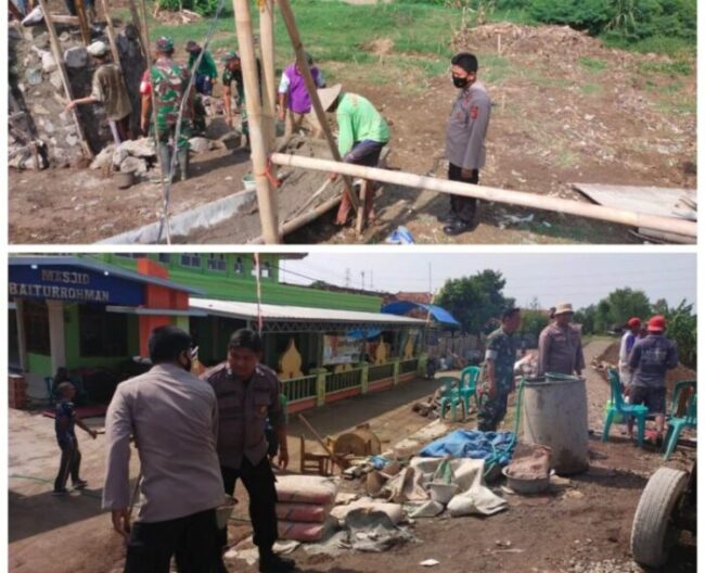 Warga Bareng Tni Polri Gotong Royong Membangun Jembatan Gantung