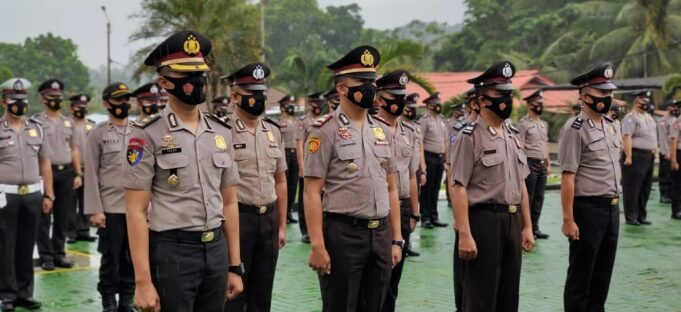 60 Personil Polres Bangka Naik Pangkat, Ini Harapan Kapolres