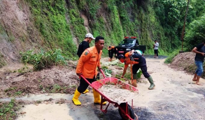 Longsor Tahun Baru Terjadi di Lereng Gunung Lawu