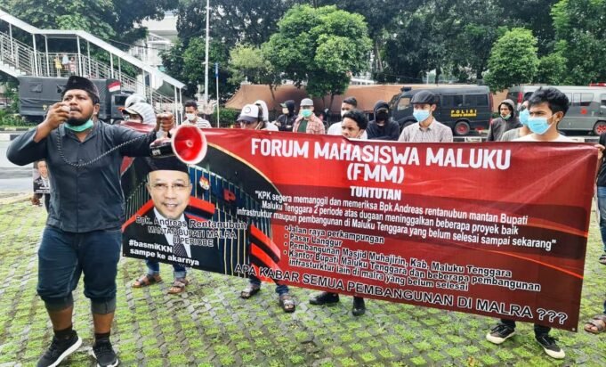 FMM Aksi Di Demo Mendesak KPK Supaya Mengadili Mantan Bupati Maluku Tenggara