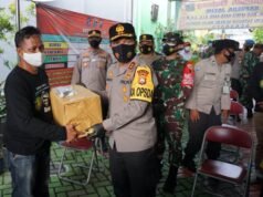 Kapolda Jatim : Beri Motivasi Warga Perangi Covid-19, Saat Kunjungi KTS