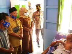 Kapolres Cirebon Kota Bantu Bedah Rumah Warga