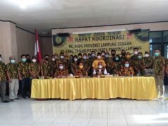 Rapat Koordinasi, Ketua AMPG Provinsi Lampung Aprozi Alam Berikan Bantuan Seragam ke Pengurus Kabupaten/Kota