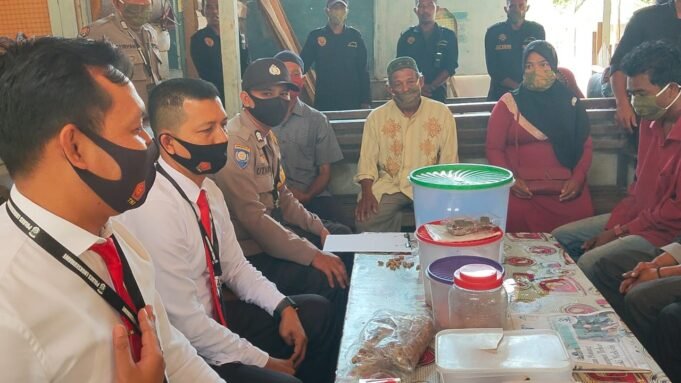 Tindak Lanjuti Program Kapolri, Polres Lhokseumawe Turun ke Gampong Selesaikan Kasus Pencurian Jengkol