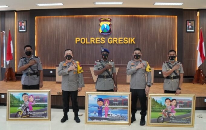 Kapolres Gresik Pimpin Upacara Serah Terima Jabatan Dua Pejabat Utama dan Dua Kapolsek Jajaran Polres Gresik