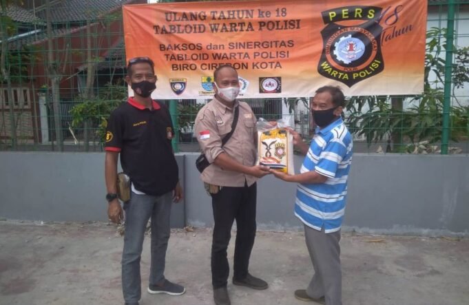 HUT Warta Polisi Ke 18 Biro Kota Cirebon Lakukan BakSos