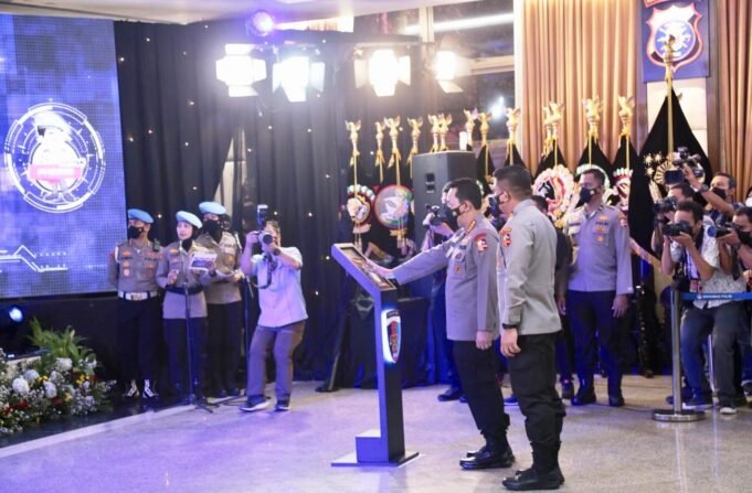 Kapolri Launching Aplikasi Propam Presisi