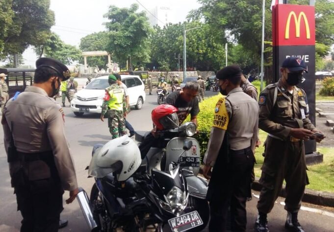 Perketat Pengawasan Prokes, Polres Gresik Secara Intensif Gelar Ops Yustisi