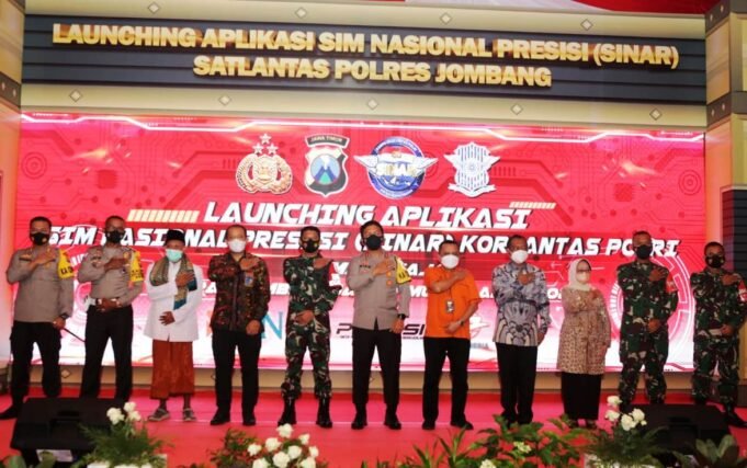 Polri Luncurkan Aplikasi “SINAR” Permudah Pembuatan Sim Bagi Masyarakat