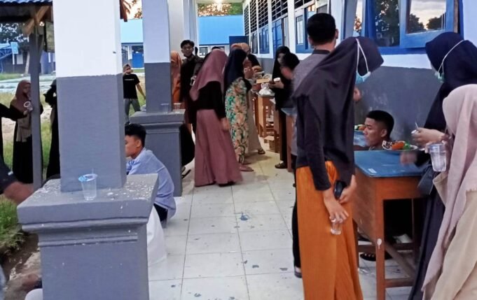 Dalam Merayakan Kelulusan Siswa SMAN 1 Wonggeduku Mengadakan Kegiatan yang Positif