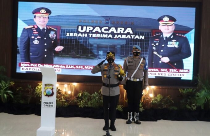 Rotasi 8 Perwira, Kapolres Gresik : Segera Adaptasi, Sukseskan Operasi Ketupat Semeru 2021