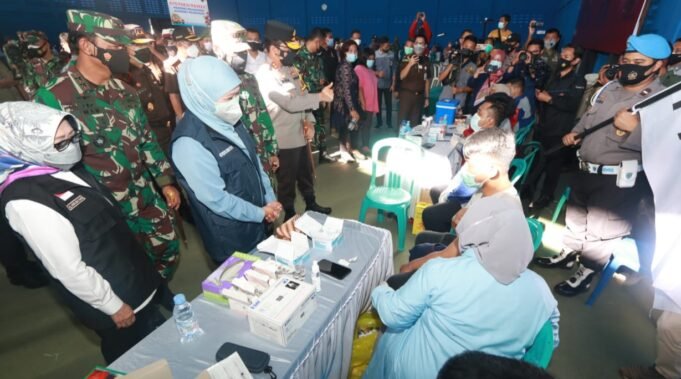 Forkopimda Jatim Cek Vaksinasi di Jombang guna Wujudkan Herd Immunity