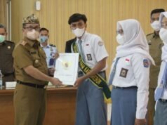 Sejumlah Pelajar Dikukuhkan Jadi Duta Pelajar Sadar Hukum