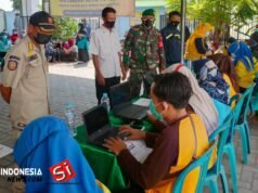 Danramil Cerme beserta Banbinsa, Melaksanakan Pendampingan Vaksinasi Secara Maksimal