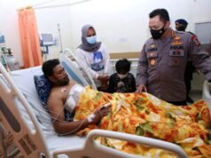 Jenguk Anggota Polri Korban Baku Tembak KKB, Kapolri : Kami Bangga Sama Kalian