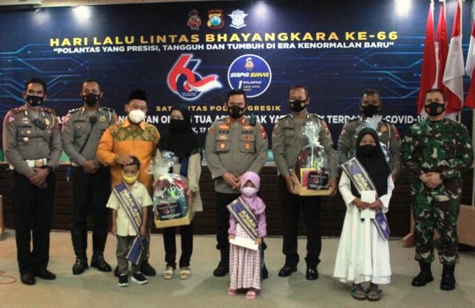 Peringati HUT Lantas, 63 Anggota Polantas Gresik Jadi Ortu Asuh Anak Yatim
