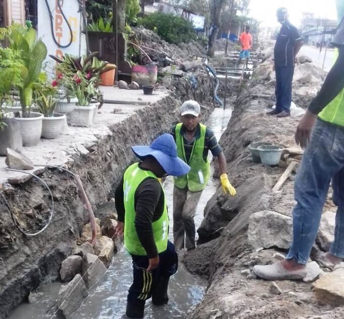Diduga Proyek Siluman Dikerjakan Asal Jadi di Simpang Empat Km 9 Asahan
