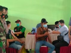 Sebanyak 1000 Dosis, DMI Kecamatan Kedamean Gelar Vaksinasi Massal di Masjid Jami’ Nurul Jannah