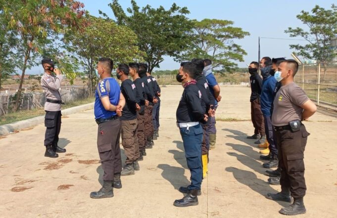 Anggota Satpam Red Guard Dapat Pelatihan Khusus dari Sat Binmas Polres Cirebon Kota