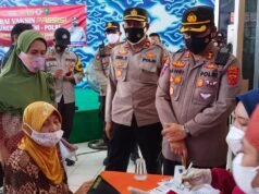 Kapolres Cirebon Kota Laksanakan Giat Gerakan door to door Vaksinasi Lansia