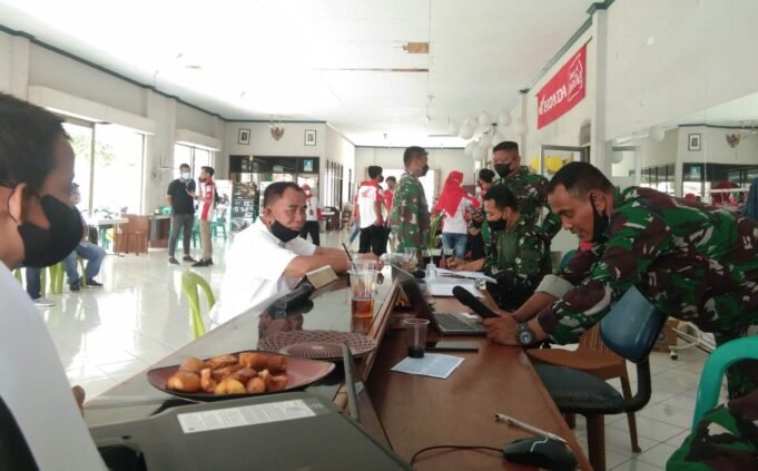 Kodim 0616 Indramayu Lakukan Vaksinasi di Area Jatibarang