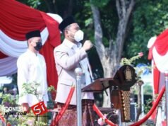 Pimpin Upacara Peringatan Hari Santri, Bupati Gresik : Ingatkan Makna Santri Siaga Jiwa Raga