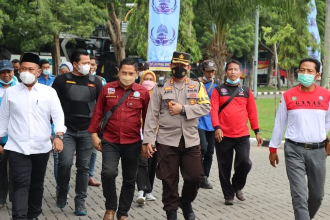 AKBP Mochamad Nur Azis : Berkat Sinergitas Semua Pihak Aksi Unjuk Rasa SEKBER DPC SP/SB Kab. Gresik Berjalan Lancar