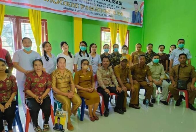 Anggota DPRD Kabupaten Nias Selatan, Laksanakaan Sosialisasi Perda No 3 Tahun 2021 Tentang Perizinan Kesehatan di Kecamatan Pulau-pulau Batu
