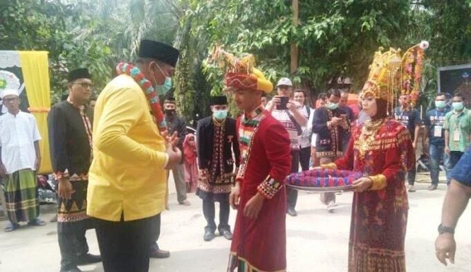 Bupati Aceh Singkil, Buka Pagelaran Perayaan Budaya Singkil di Desa Tanjung Mas
