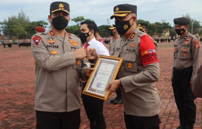 Gagalkan Peredaran 9,4 Kg Sabu, Kapolres Lhokseumawe dan 14 Personel Dapat Penghargaan Dari Kapolda Aceh