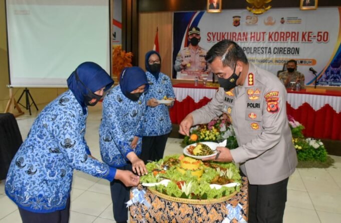 Polresta Cirebon Gelar Syukuran HUT Ke 50 Korpri