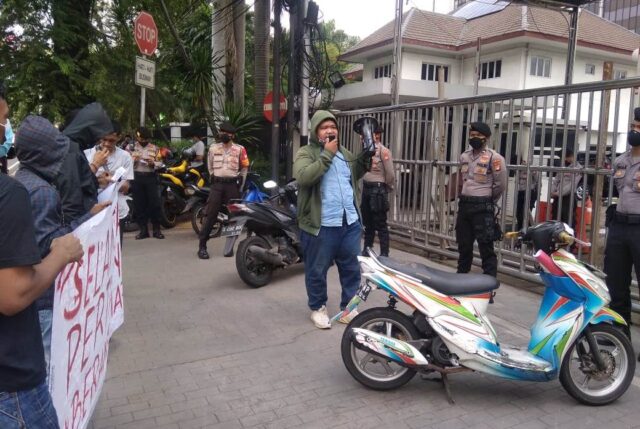 Jaringan Mahasiswa Peduli Rakyat Sambangi Kantor Pertamina, Ini Tuntutan aksi