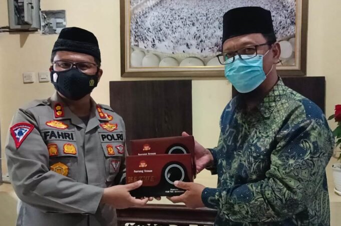 Kapolres Cirebon Kota Silaturahmi ke Pondok Pesantren As Sunnah Cirebon