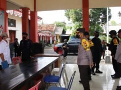 Kapolres Sumenep Dampingi Dansat Brimob, Cek Kesiapan Personel Pengamanan Pilkades Serentak 2021