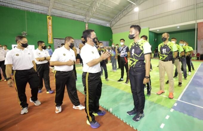 Memperingati Hari Pahlawan 2021 Polda Jawa Timur Gelar Lomba Olahraga, Irjen Nico : Jaga Sportivitas Antar Peserta