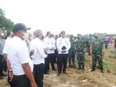 Tim Deputi Bidang Sistem Nasional Tinjau Pembangunan Breakwater