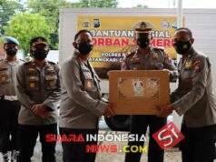 Kapolres Bojonegoro Distribusikan Bantuan ke Korban Letusan Gunung Semeru
