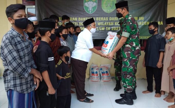 Secara Langsung, Dandim 0103/Aceh Utara Serahkan Bantuan Beras dan Sembako Kepada Panti Asuhan Muhammadiyah