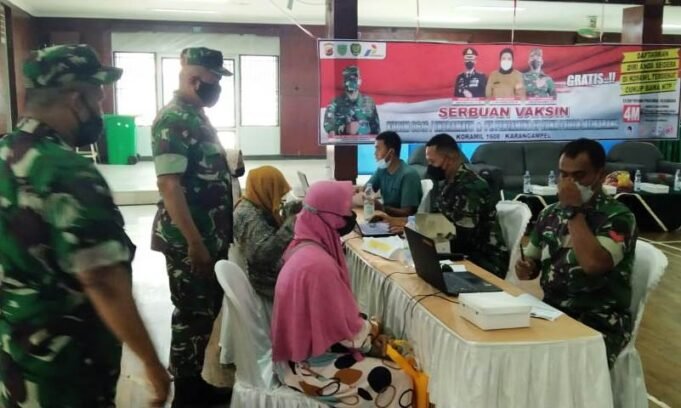 Vaksinasi Gratis Kodim 0616/Indramayu Sasar Kecamatan Karangampel