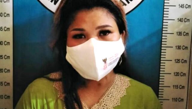 Wanita Cantik Berinisial EL dan 4 Temannya Ditangkap Polres Sumenep, Bawa 13,06 Gram Sabu-Sabu