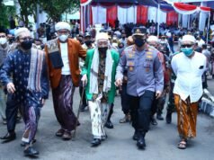 Apresiasi Ulama di Banten Ikuti Vaksinasi, Kapolri : Kabar Baik dan Motivasi Bagi Masyarakat