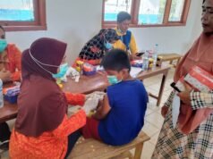 Kali ini, Puskesmas Lambuya Laksanakan Vaksinasi Anak Usia 6 – 11 Tahun di SDN Waworaha