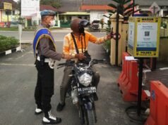 Masuk Mako Polres Tanjungbalai Wajib Scanning QR Barcode Aplikasi Peduli Lindungi