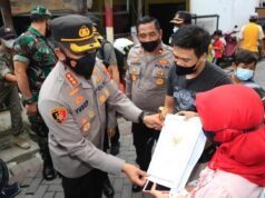 Presiden Jokowi Berempati Kepada Seorang Ibu yang Motornya Hilang Saat Pertama Kali Sebagai Driver Ojol