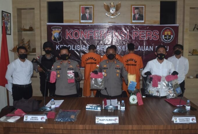 3 Pelaku Narkoba Berhasil Dibekuk Satresnarkoba Polres Bintan