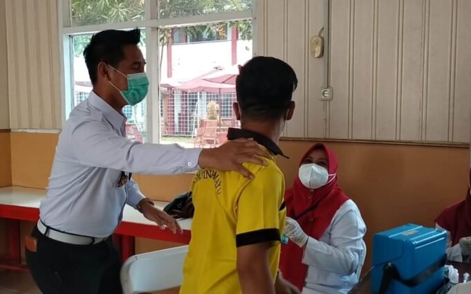 Takut Disuntik, Warga Binaan Lapas Lari Tunggang Langgang