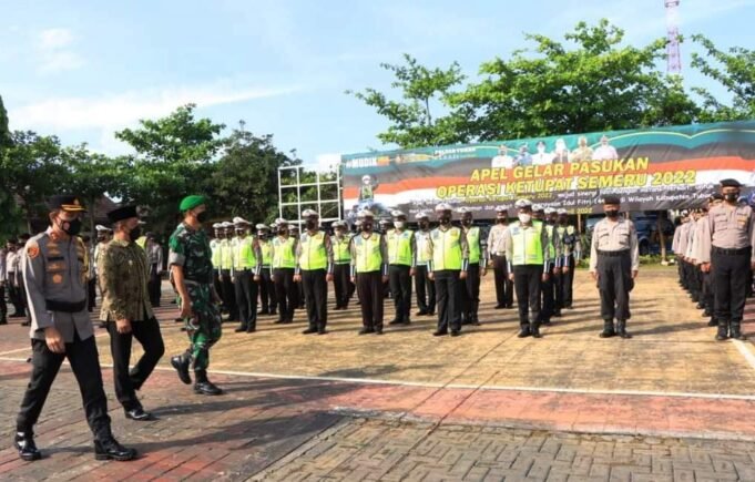 Antisipasi Perayaan Lebaran, Wabup Tuban, Kapolres Bersama Dandim Pimpin Gelar Pasukan
