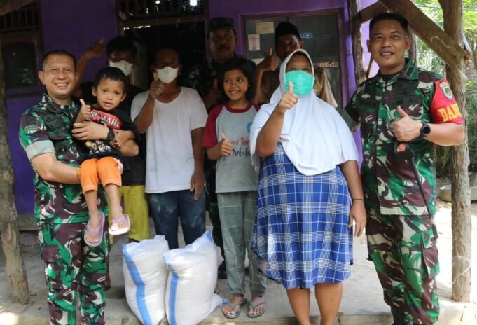 Nurdin Tukang Becak Berpenghasilan 20 Ribu Dapat Bantuan Bedah Rumah Dari Danrem 063 SGJ Cirebon