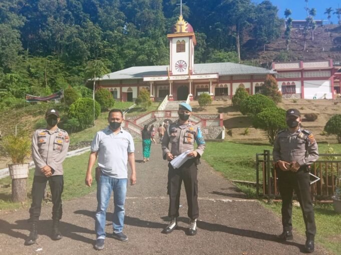 Polres Nias Lakukan Pengamanan Kebaktian Ibadah Paskah di Wilayah Hukum Polres Nias, Berjalan Aman dan Kondusif