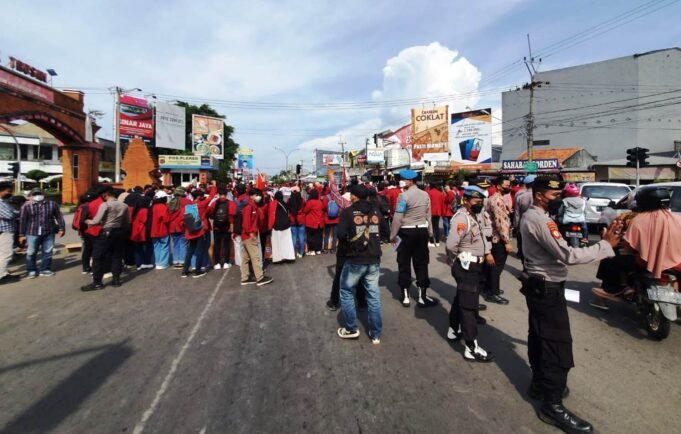 Polresta Cirebon Amankan Aksi Unras BEM UMC